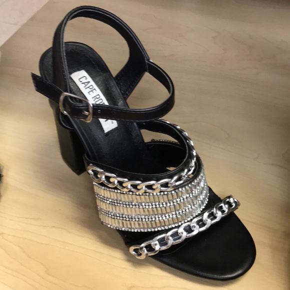 Black Heels - Picture 6 of 7